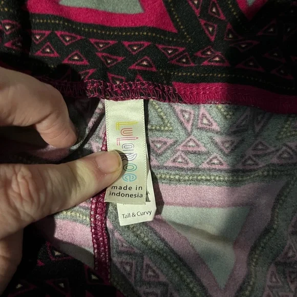 TC LulaRoe Leggings - Picture 2 of 2